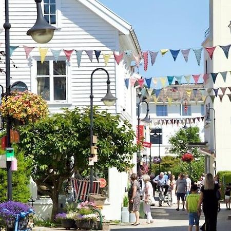 Koselig Leilighet I Hjertet Av Flekkefjord Exterior foto